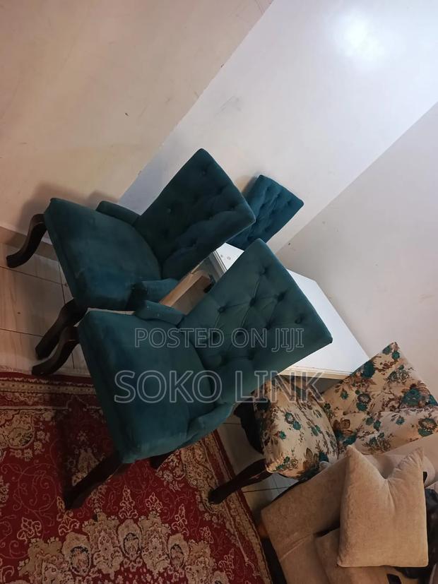 Four Seater Dining Set - thumbnail 2