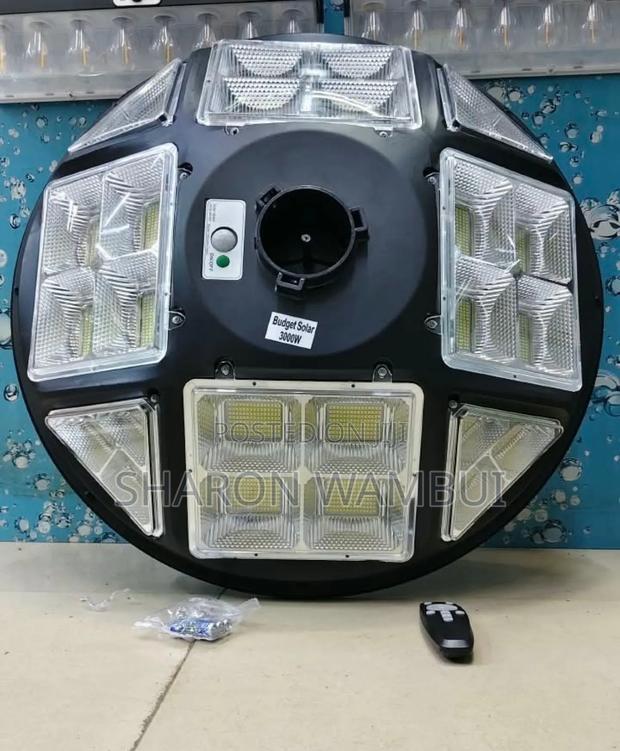 New 3000Watts Budget Solar Ufo 360° Solar StreetLight