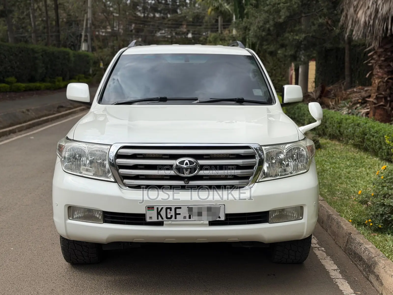 Toyota Land Cruiser 2008 White