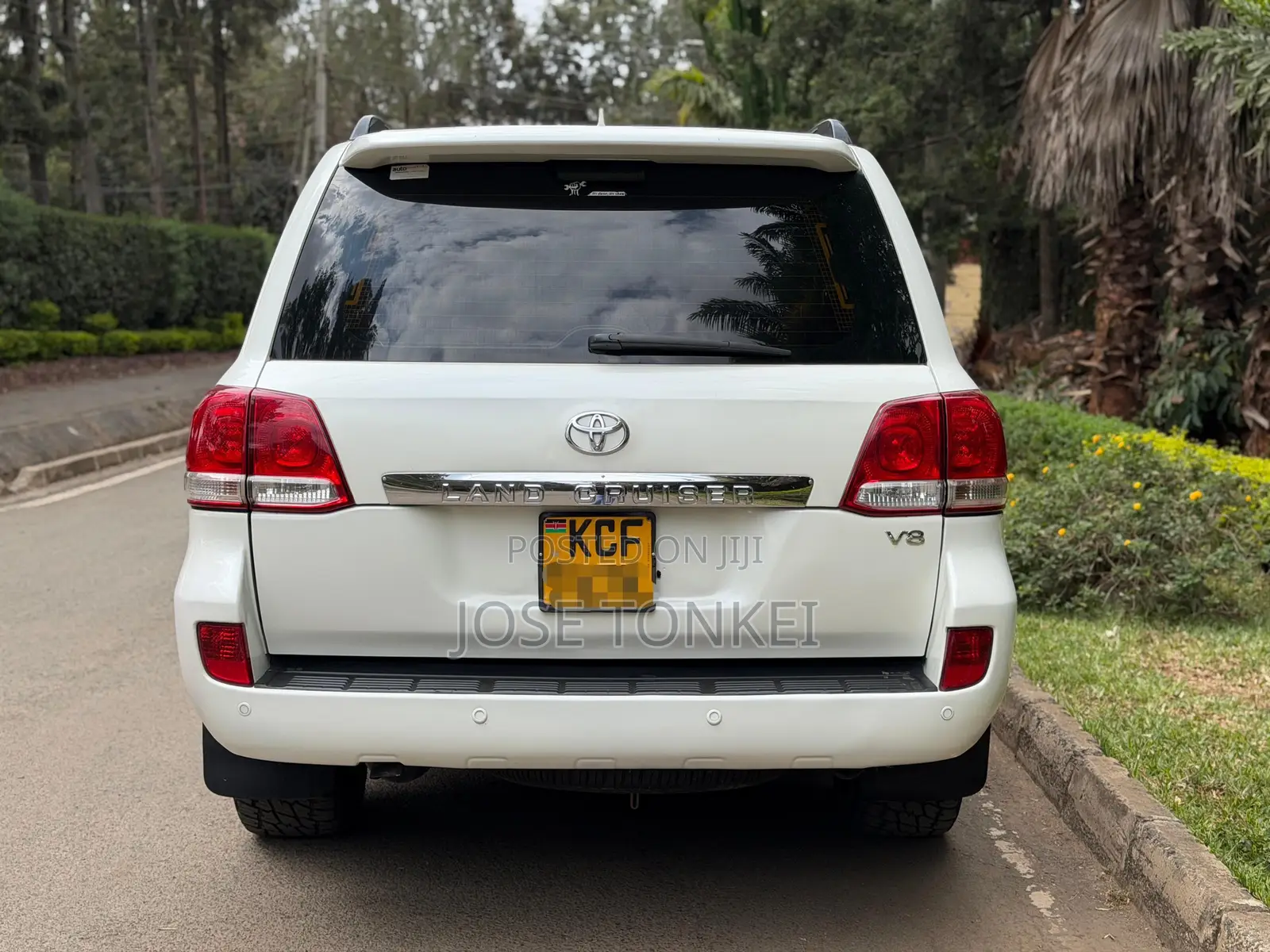 Toyota Land Cruiser 2008 White