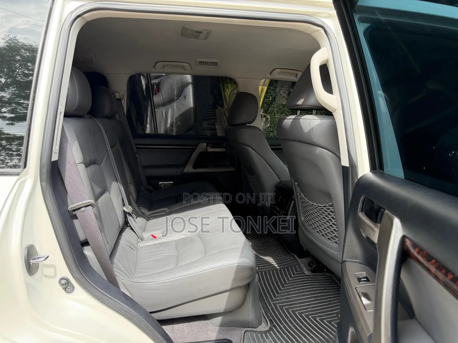 Toyota Land Cruiser 2008 White