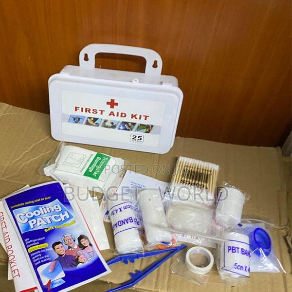 First Aid KIT in Pouch Packing 12*20cm Quick Heal - 75 Items Set