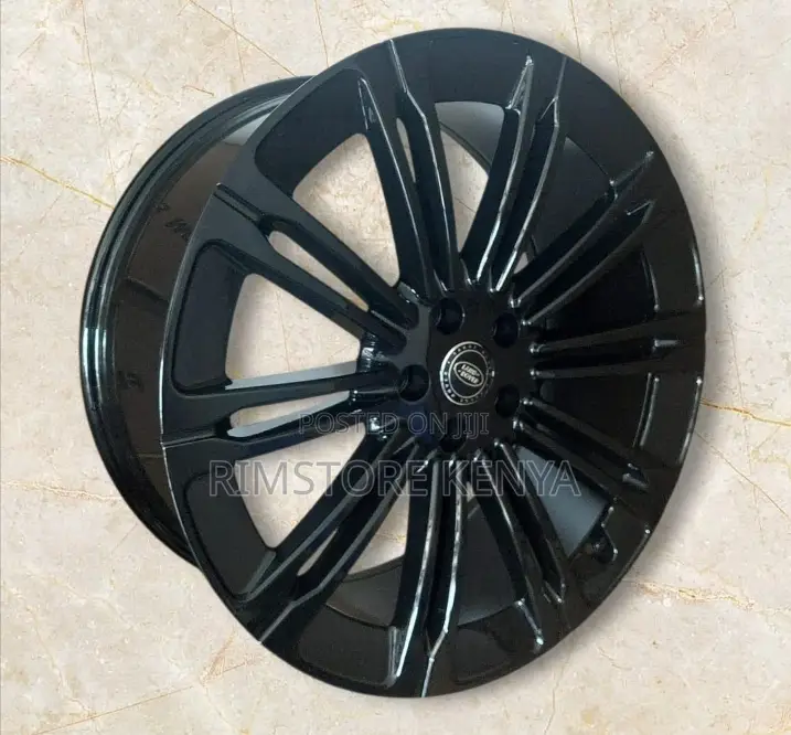 Size 19 Rangerover, Black, Full Set.