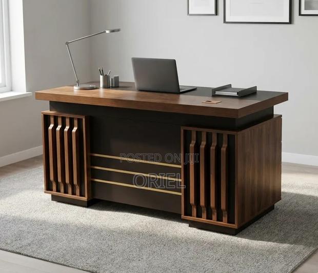 Office Desk : Executive 1400MM Office Table - thumbnail 5