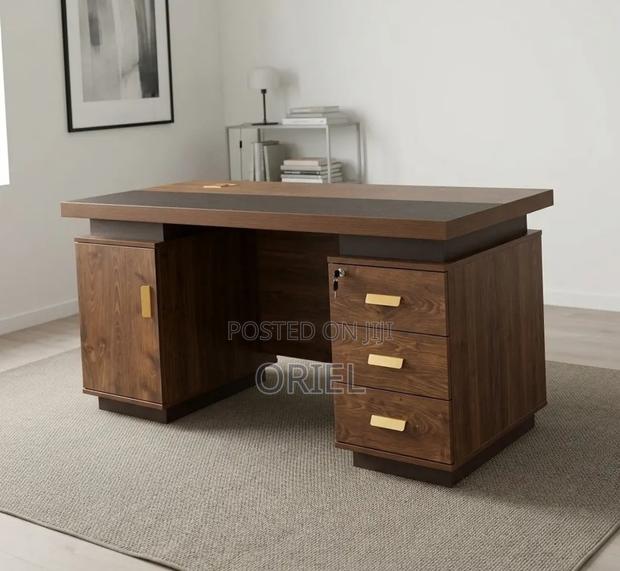 Office Desk : Executive 1400MM Office Table - thumbnail 13