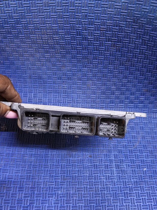 Engine Computer Nissan Dualis - thumbnail 2