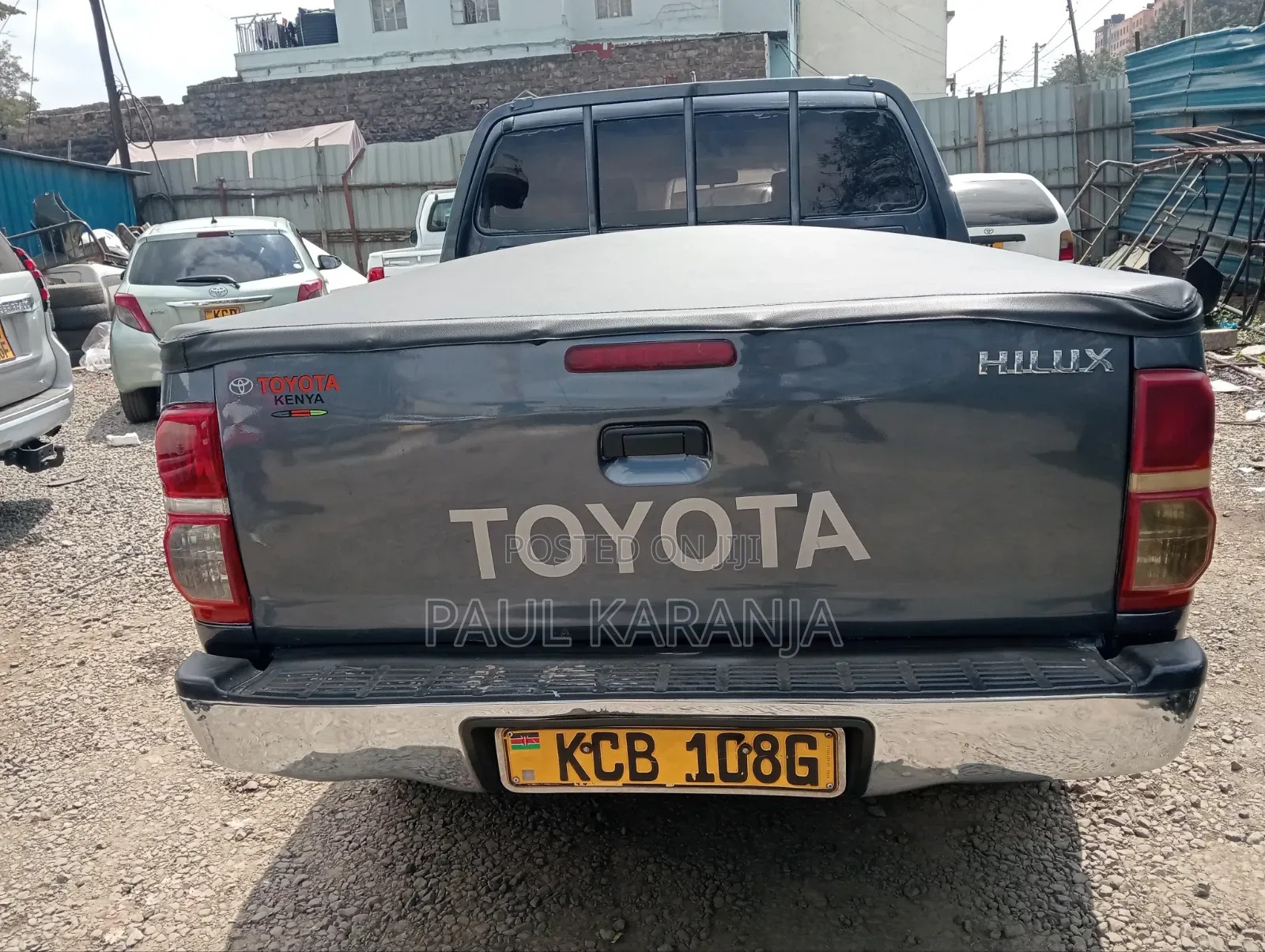 Toyota Hilux 2010 Gray