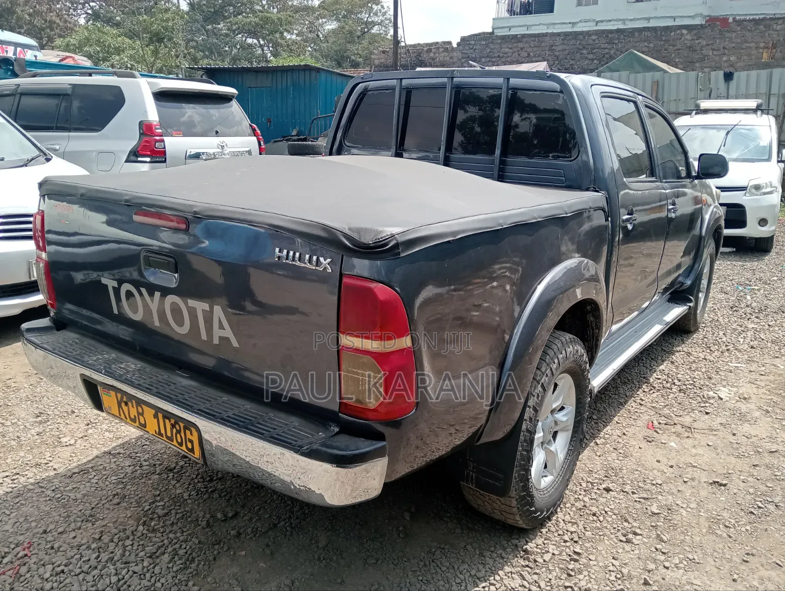 Toyota Hilux 2010 Gray