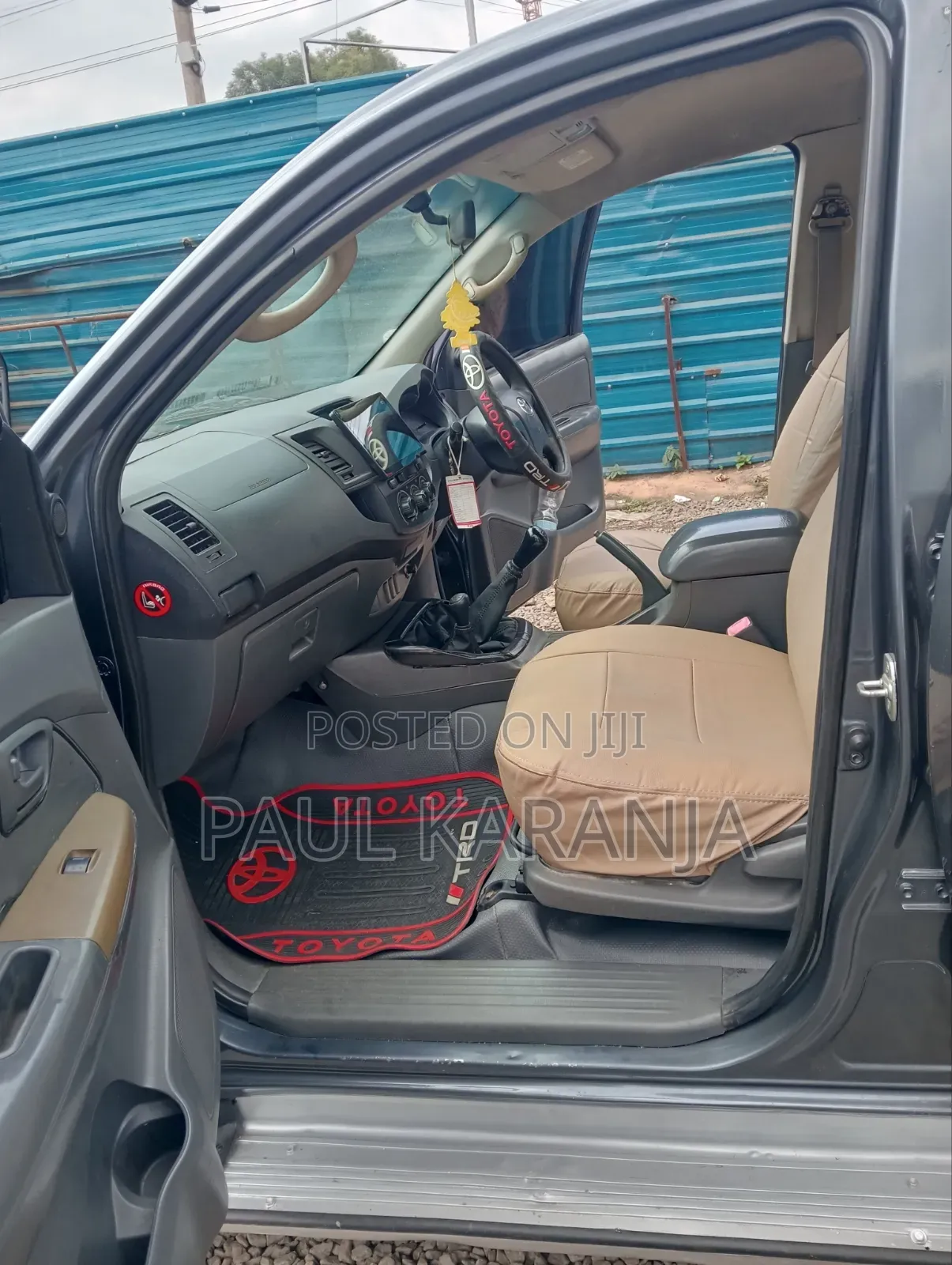 Toyota Hilux 2010 Gray