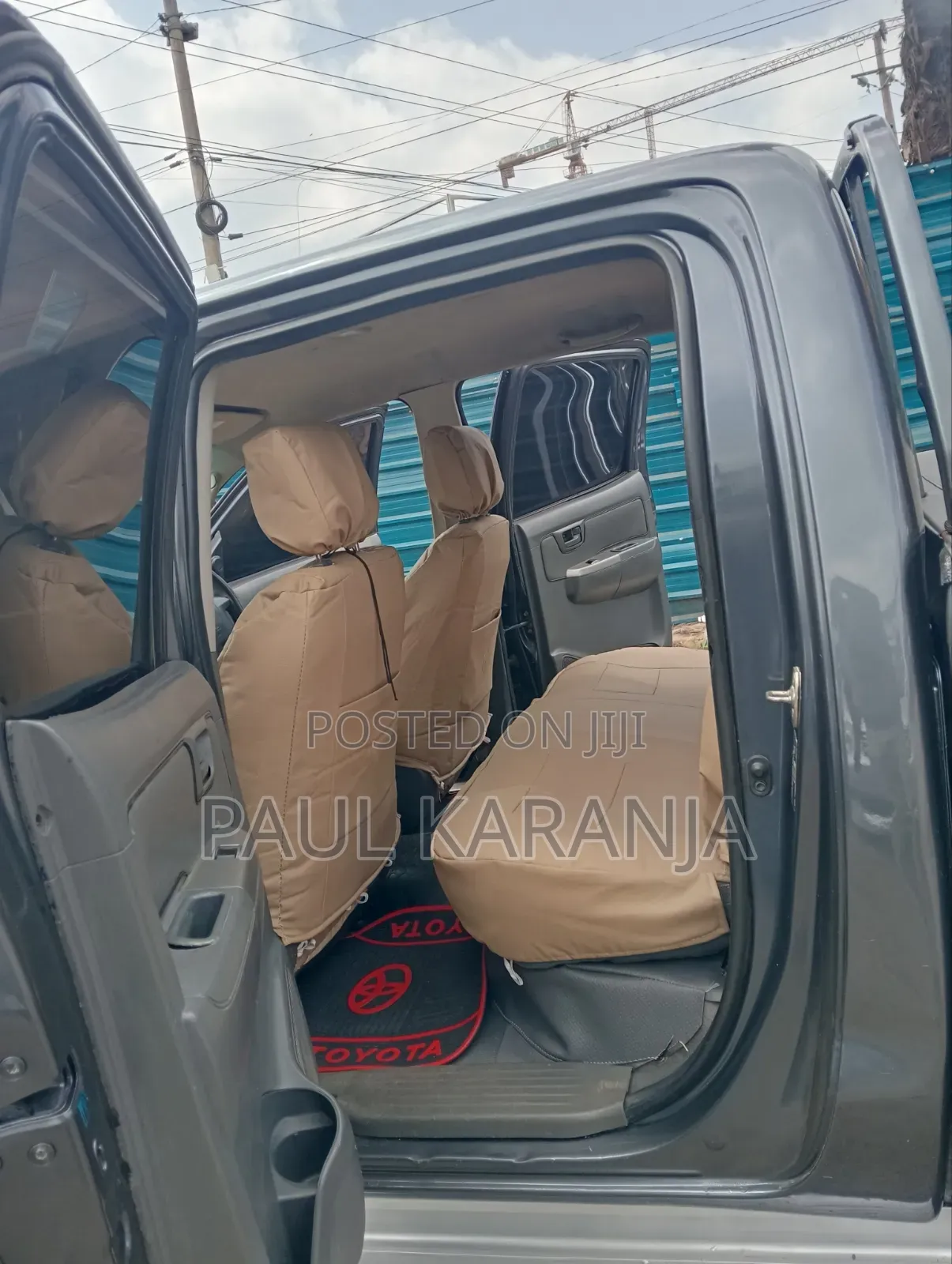 Toyota Hilux 2010 Gray