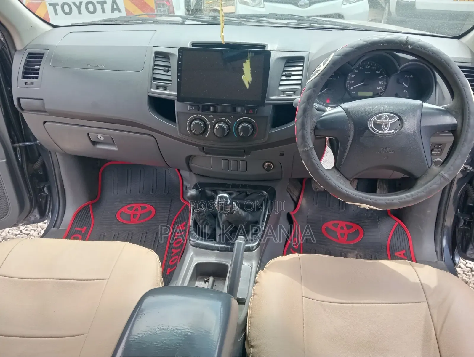 Toyota Hilux 2010 Gray