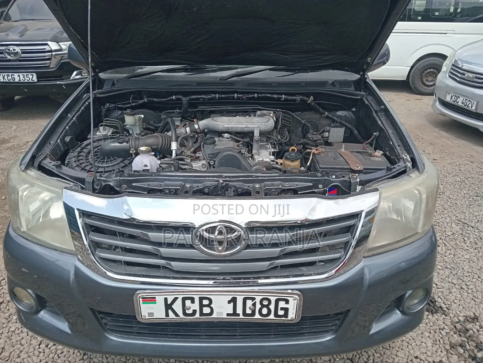 Toyota Hilux 2010 Gray