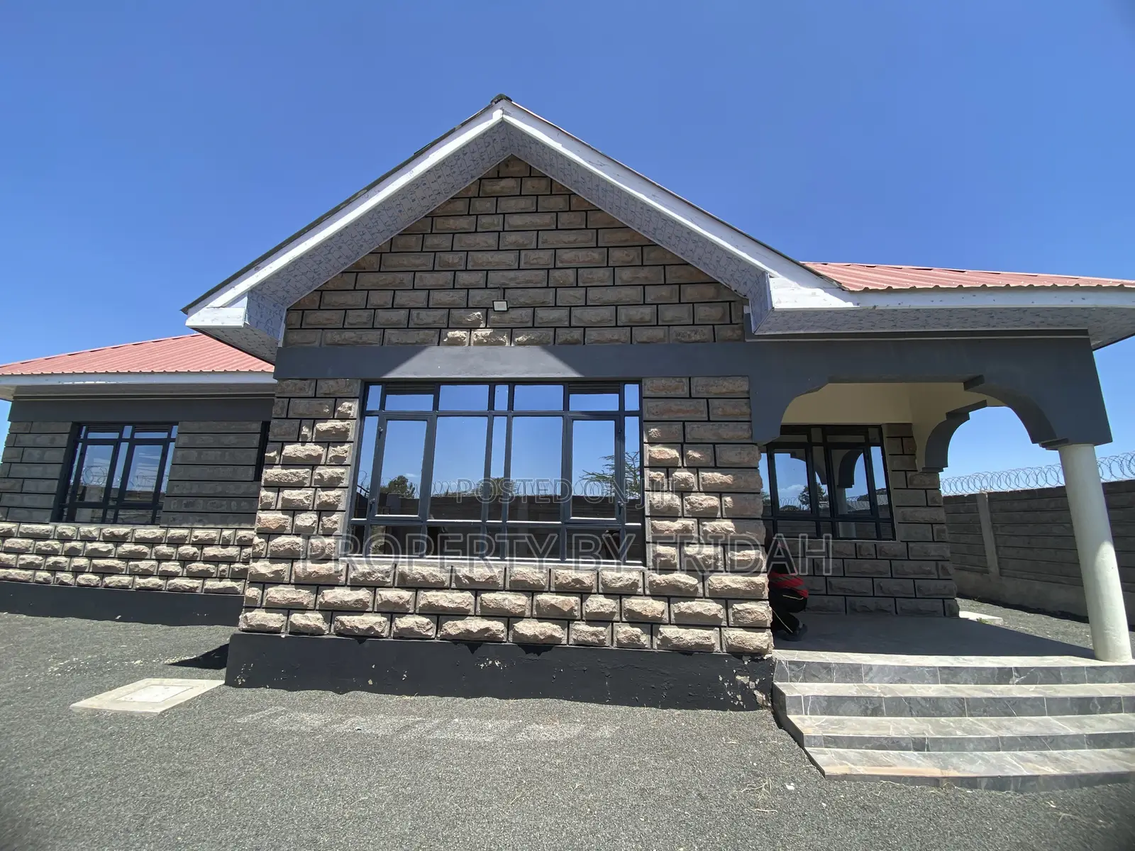 3bdrm Bungalow in Kitengela for sale