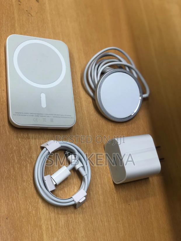 iPhone Accessories Gift Box - thumbnail 2