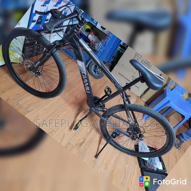 26-Inch Bicycle – Strong, Stylish Reliable Everyday Bike - main view