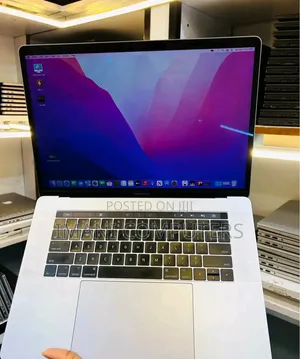 Laptop Apple MacBook Pro 2017 8GB Intel Core i5 SSD 256GB