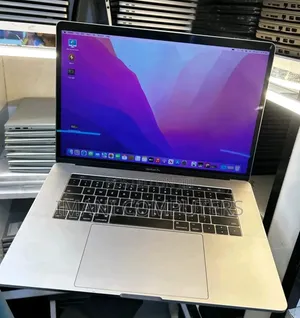 Laptop Apple MacBook Pro 2017 8GB Intel Core i5 SSD 256GB