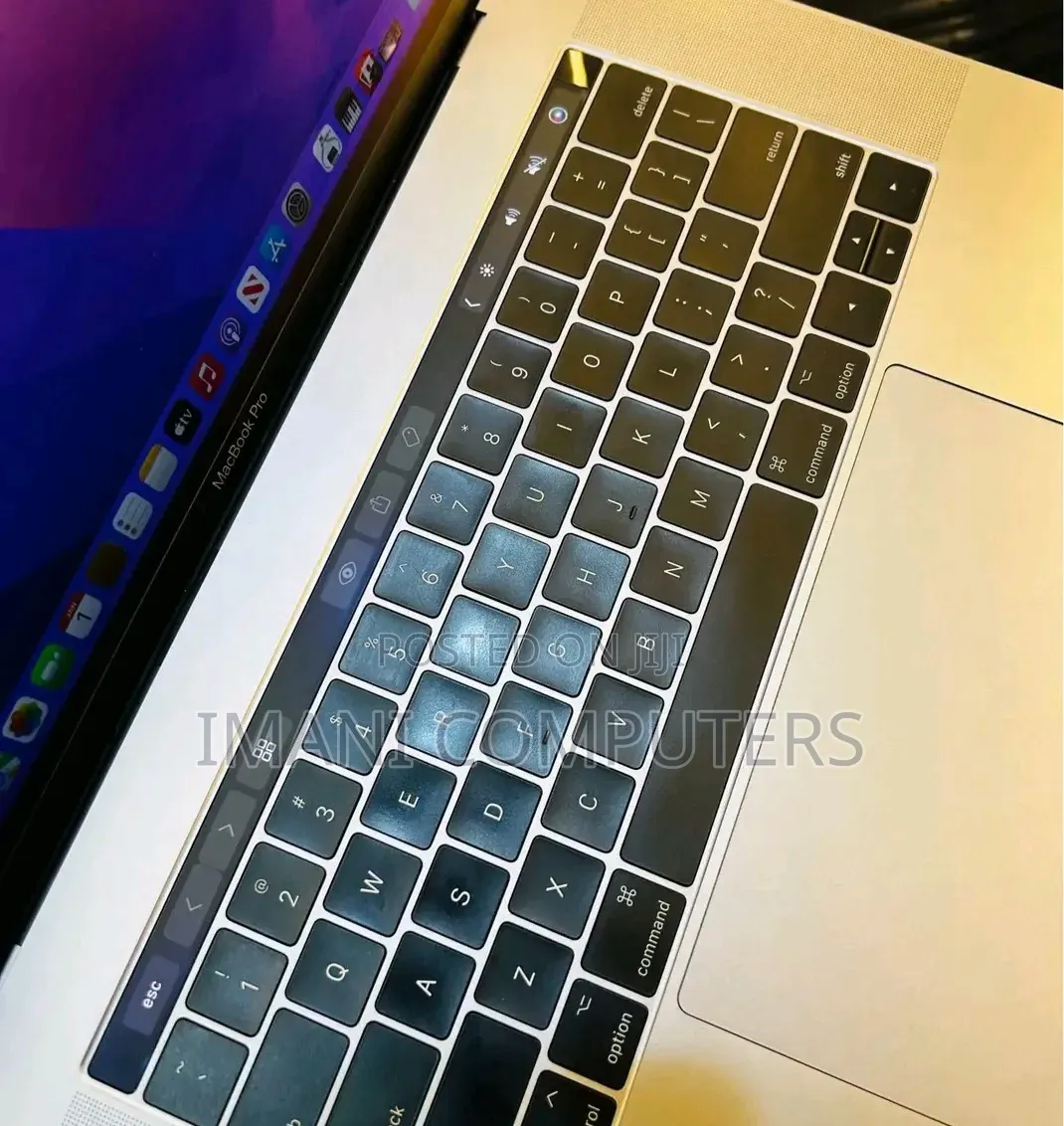 Laptop Apple MacBook Pro 2017 8GB Intel Core i5 SSD 256GB