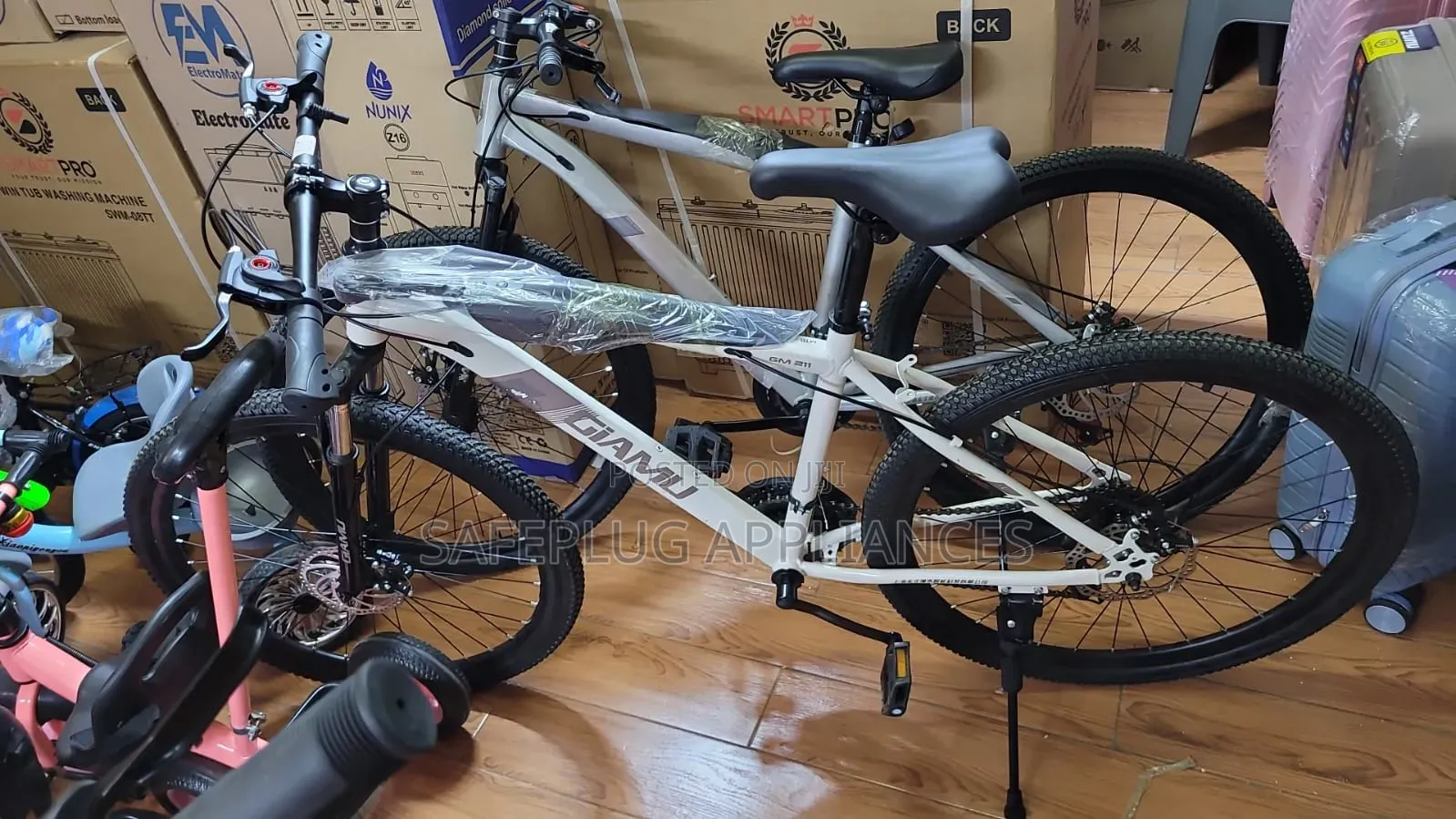 26-Inch Adult Teen Bicycle – Strong Frame Smooth Ride