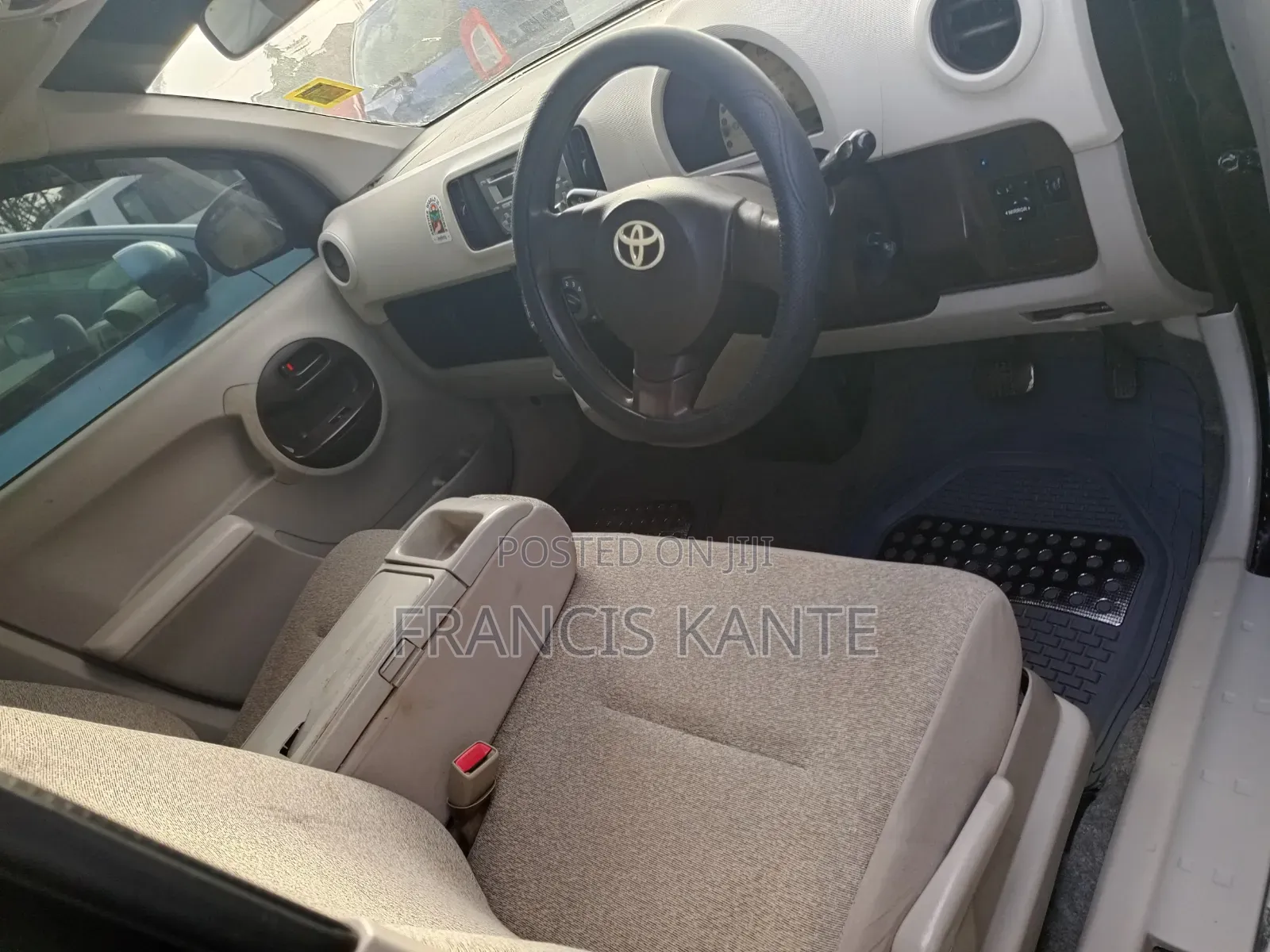 Toyota Passo 2012 Gray