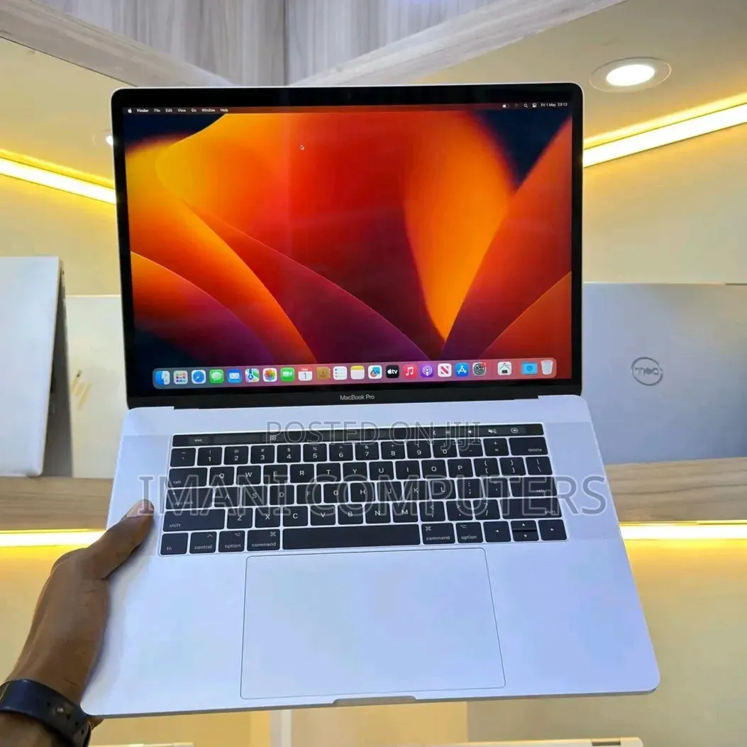 Laptop Apple MacBook Pro 2017 16GB Intel Core i5 SSD 512GB