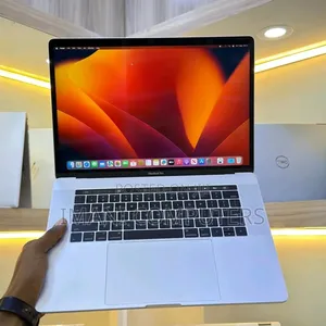 Laptop Apple MacBook Pro 2017 16GB Intel Core i5 SSD 512GB