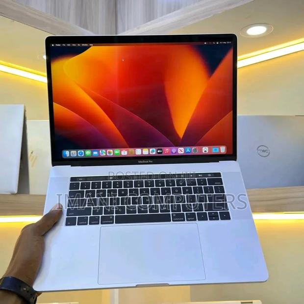 Laptop Apple MacBook Pro 2017 16GB Intel Core i5 SSD 512GB - main view