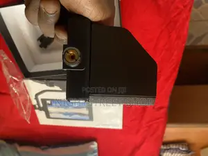 Feelworld F5 (5-Inch on-Camera Field Monitor)