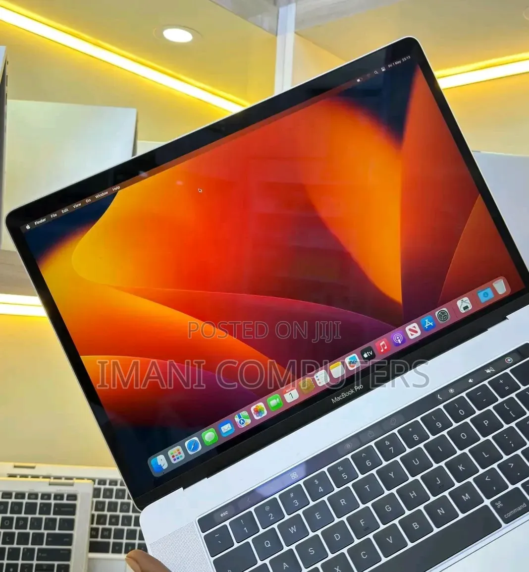 Laptop Apple MacBook Pro 2017 16GB Intel Core i5 SSD 512GB