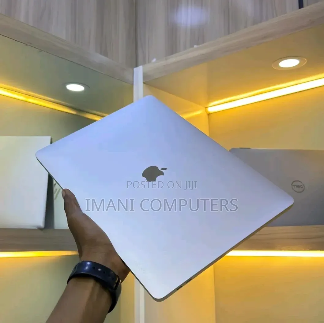 Laptop Apple MacBook Pro 2017 16GB Intel Core i5 SSD 512GB
