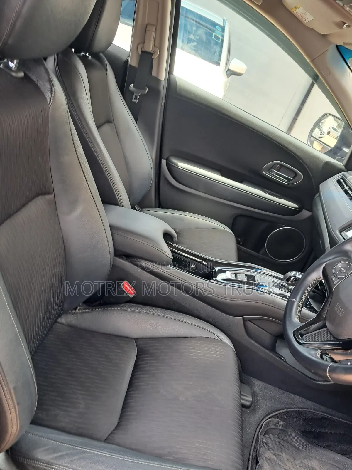 Honda Vezel 1.5 2WD 2019 Black