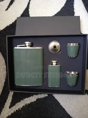 Green Leather Cover Whiskey Flasks -2 Whisky Flasks,2tot Glass,funnel