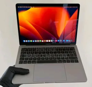 Laptop Apple MacBook Pro 2017 16GB Intel Core i7 SSD 512GB