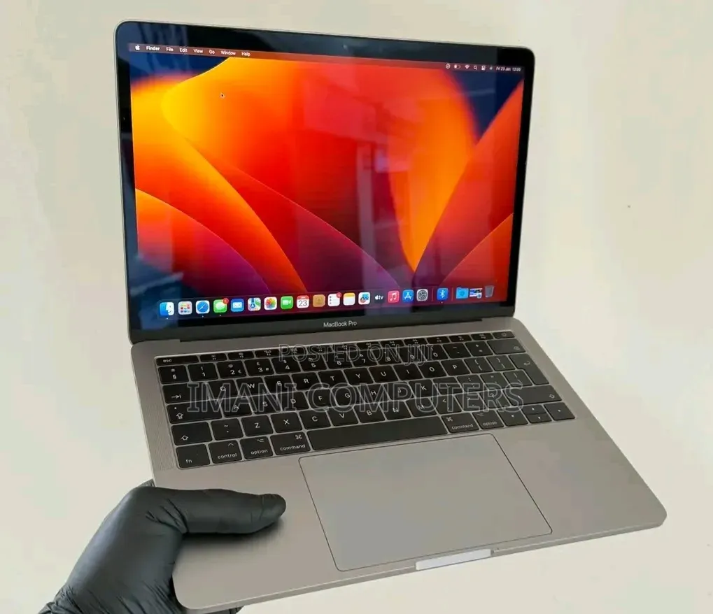 Laptop Apple MacBook Pro 2017 16GB Intel Core i7 SSD 512GB