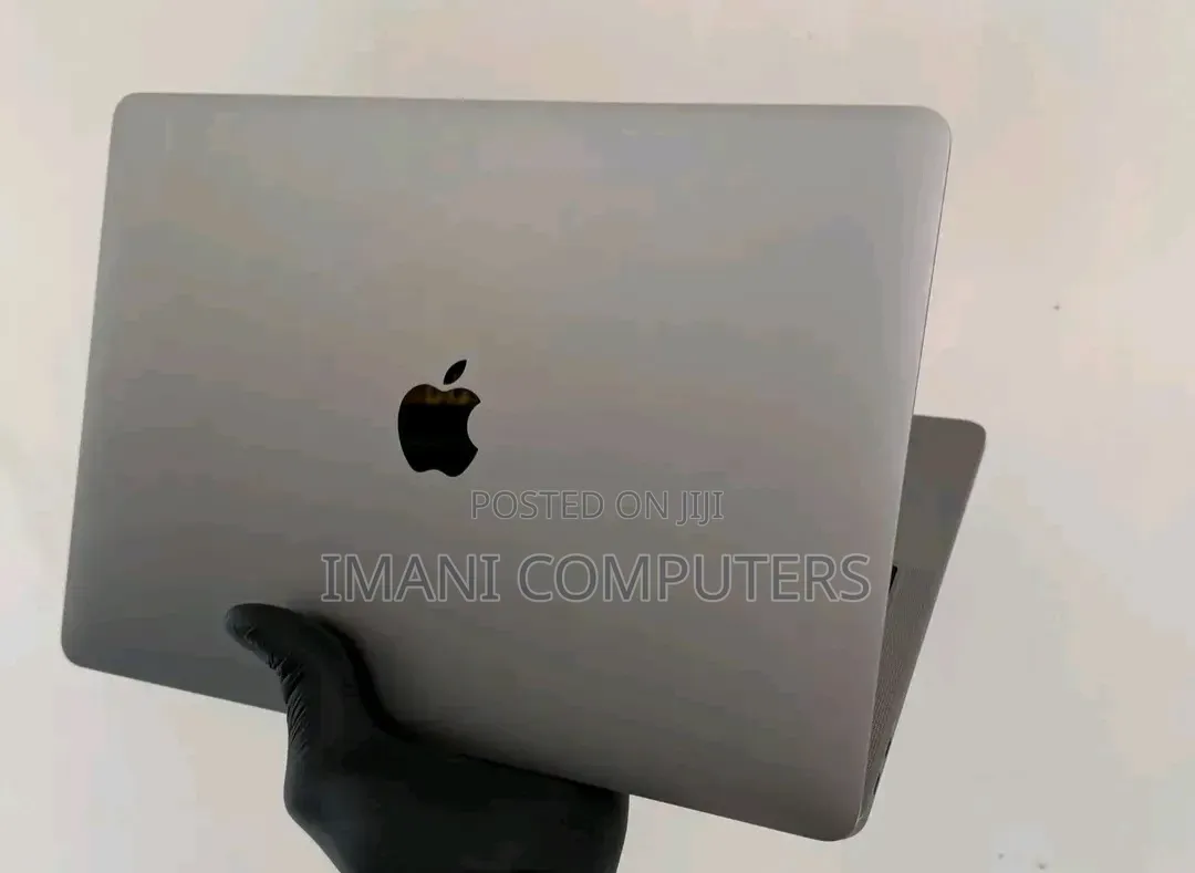Laptop Apple MacBook Pro 2017 16GB Intel Core i7 SSD 512GB