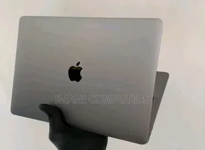 Laptop Apple MacBook Pro 2017 16GB Intel Core i7 SSD 512GB