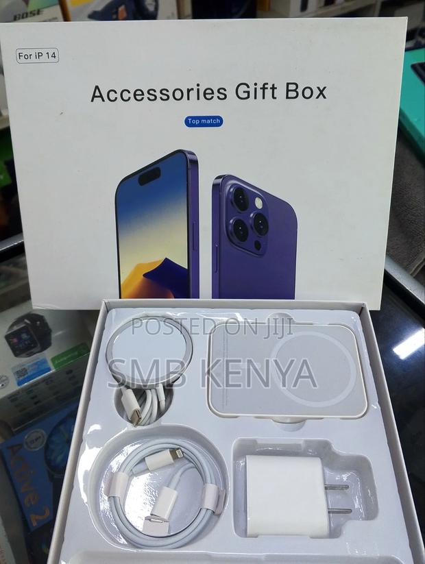 Apple 4 in 1 Gift Box Set
