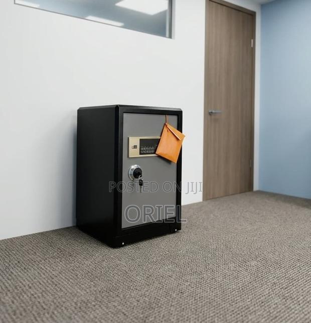 Office Safe : 70KG Black Digital Safe - main view