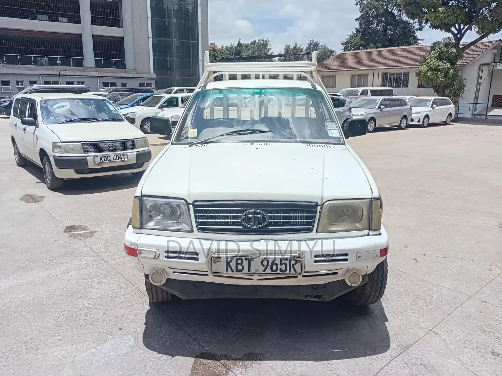 Tata Xenon 2009 White