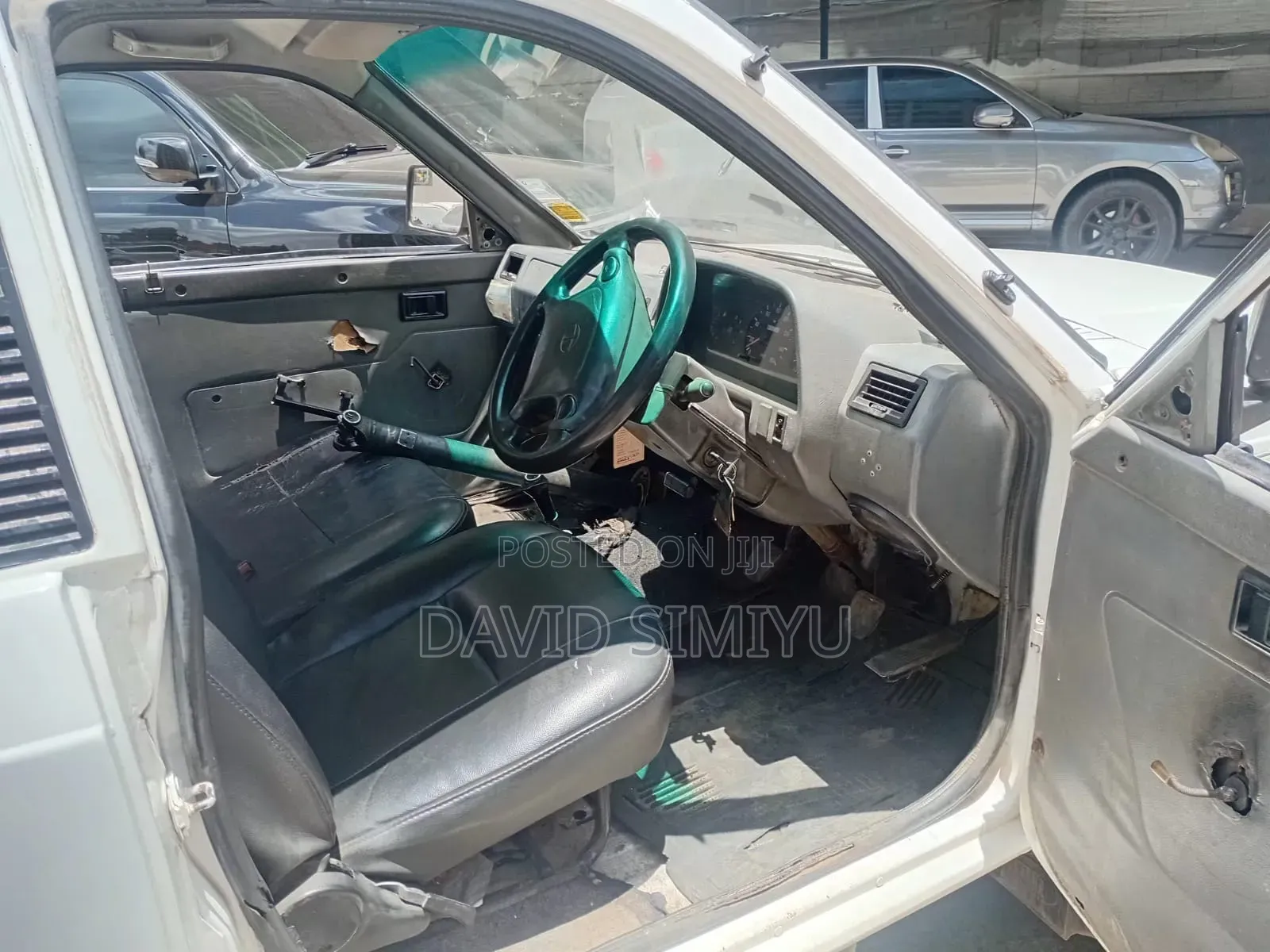 Tata Xenon 2009 White