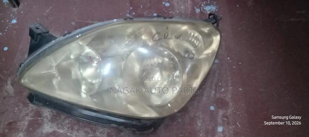Honda CR-V 2007 Headlight Non - main view