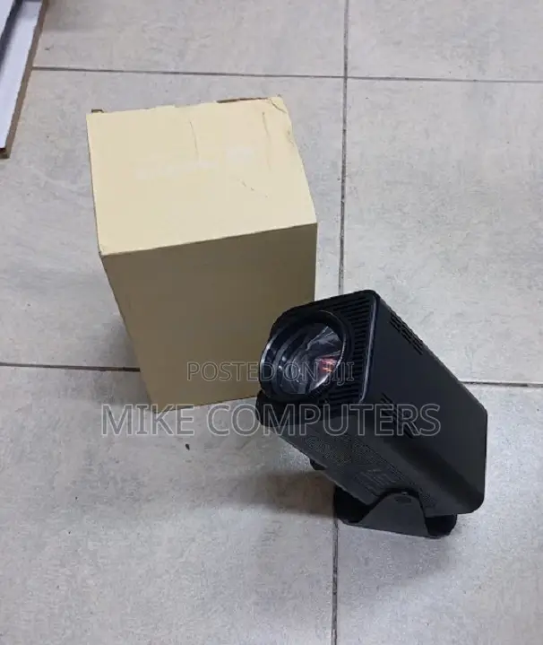 Plug and Play Hy320 Wifi Android Projector With Inbuilt Speaker