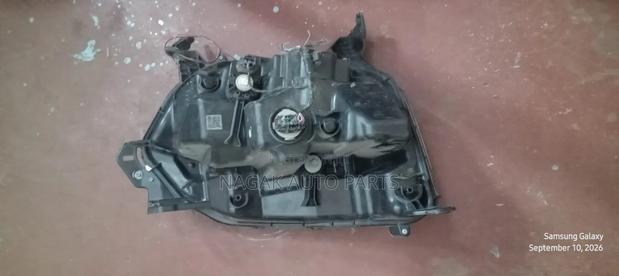 Honda N Box Custom 2018 Headlight - thumbnail 2