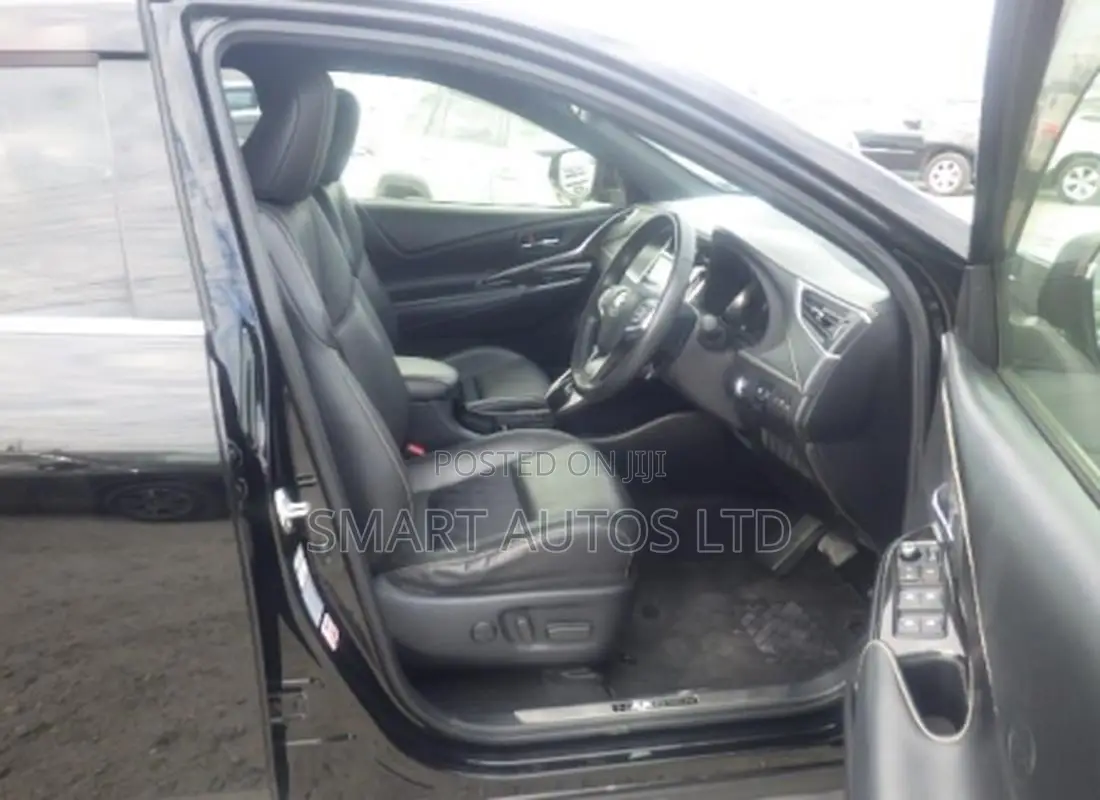 Toyota Harrier 2018