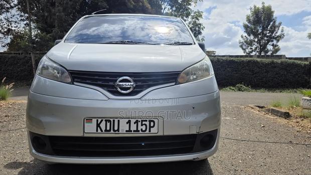 Nissan NV200 2019 Silver