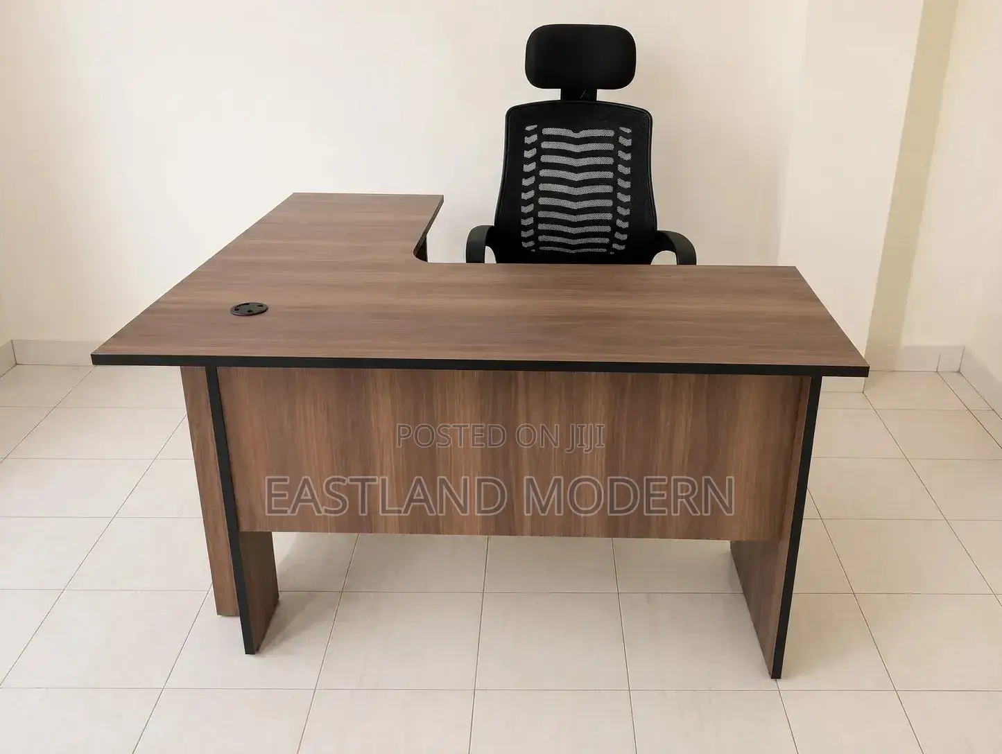 L-Shaped Office Desk With Ergonomic Mesh Office Chair