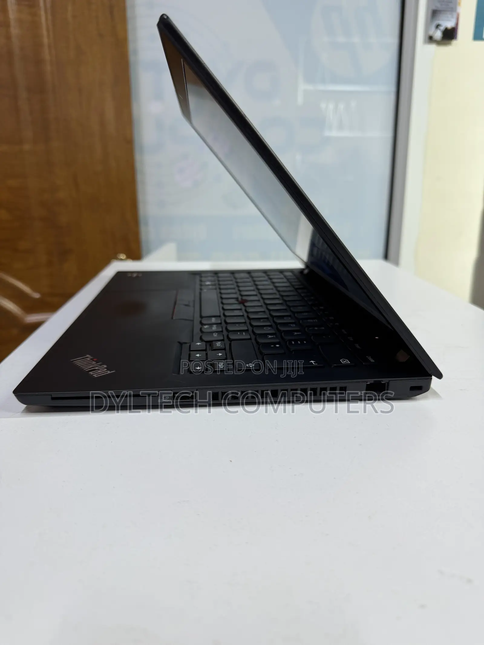 Laptop Lenovo ThinkPad t495s 8GB AMD Ryzen 3 SSD 256GB