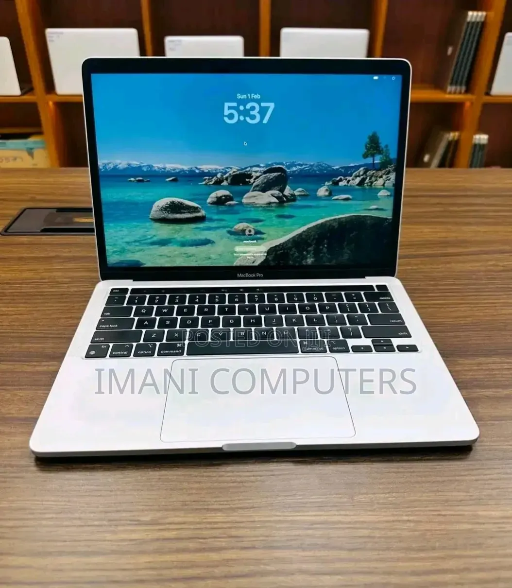 Laptop Apple MacBook Pro 2020 16GB Intel Core i7 SSD 512GB