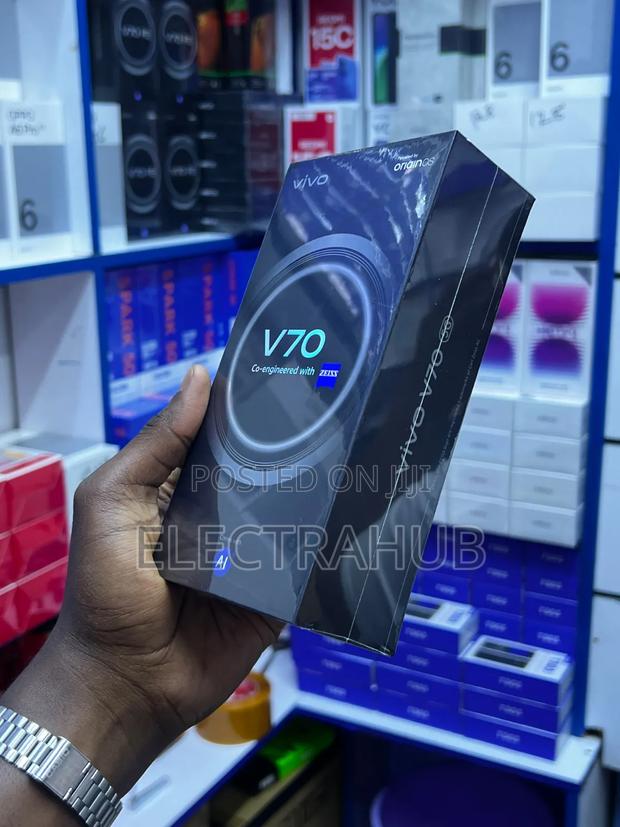 New Vivo V70 256 GB Black - thumbnail 2