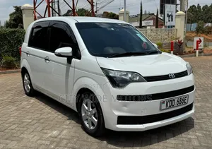Toyota Spade 1.5 2014 White